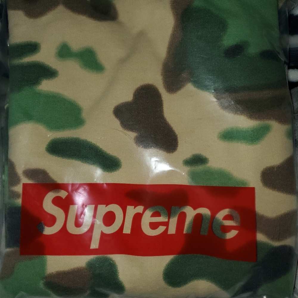 Supreme overdyed camo sweatshirt ss20 sw4
